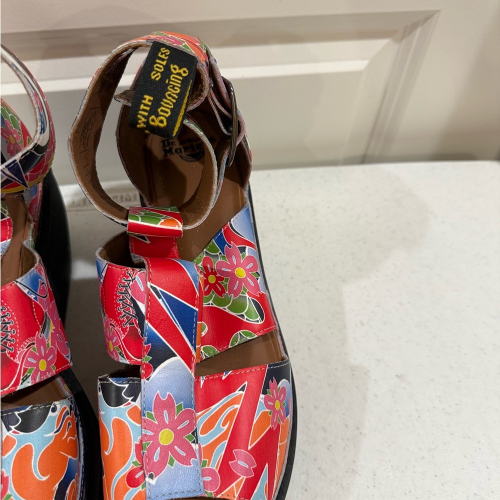 NEW Dr. Martens “ Bessie “ Leather Koi Pond Platform Sandals ~ Size 10 - Picture 13 of 16